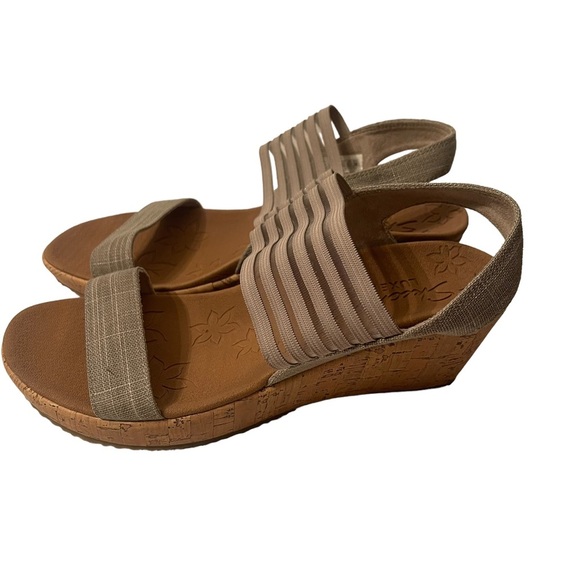 Skechers Luxe Foam Strappy Stretch Bands Womens Wedge Taupe Shoes Size8.5 - Picture 3 of 6